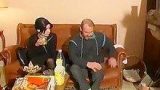 Torununu Koltukta Sikiyor